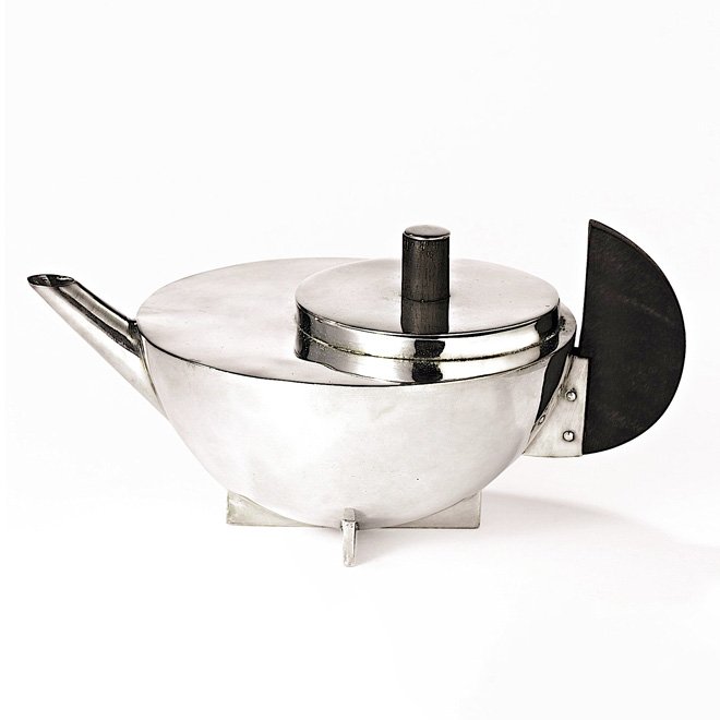 Tea pot by Marianne Brandt