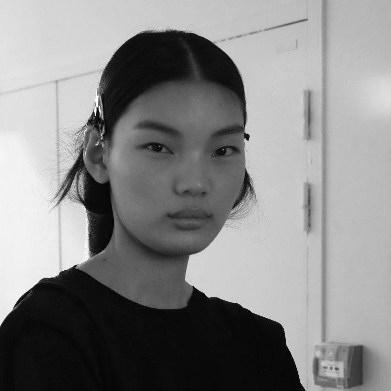 akris ss2026 backstage 19