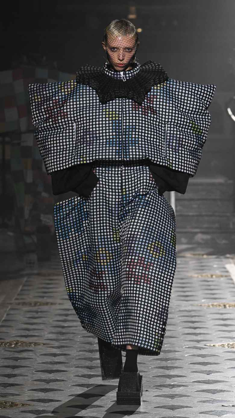 anrealage fw 2025 look 04