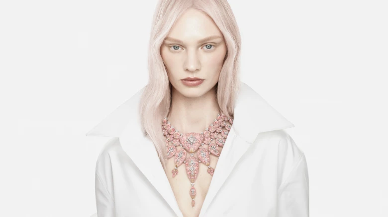 boucheron necklace quartz rose