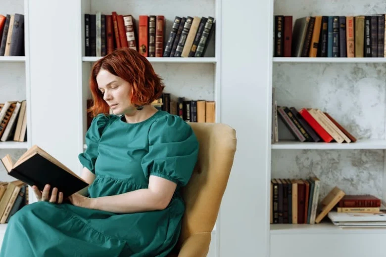 built in bookshelves