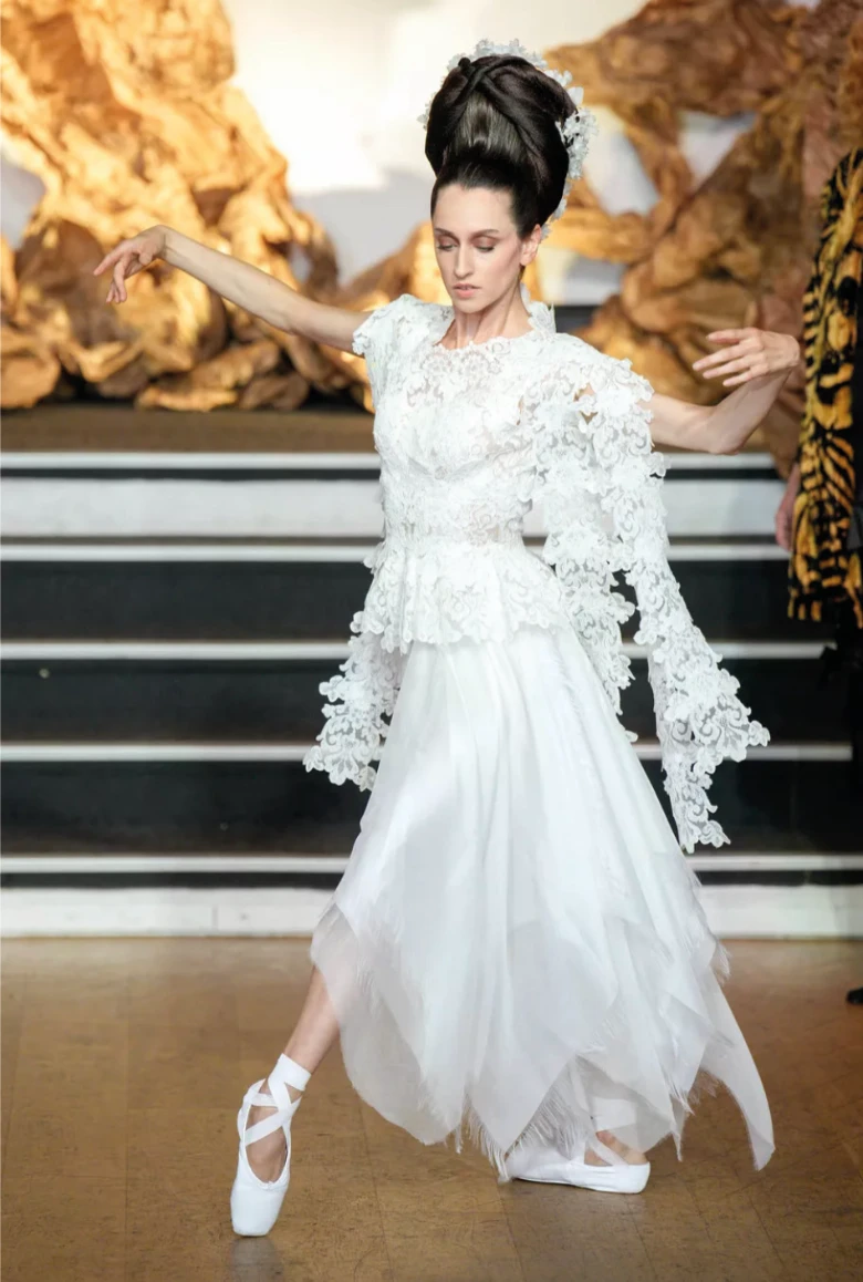 franck sorbier haute couture paris fall winter 2025-2026 eldorado look 16