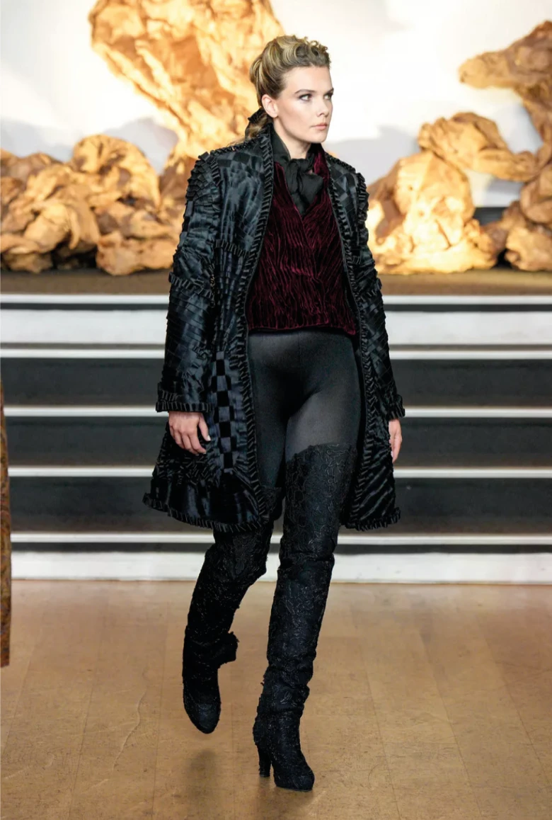 franck sorbier haute couture paris fall winter 2025-2026 eldorado look 8