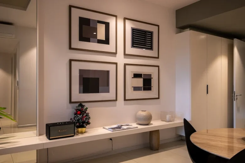 how to curate a gallery wall