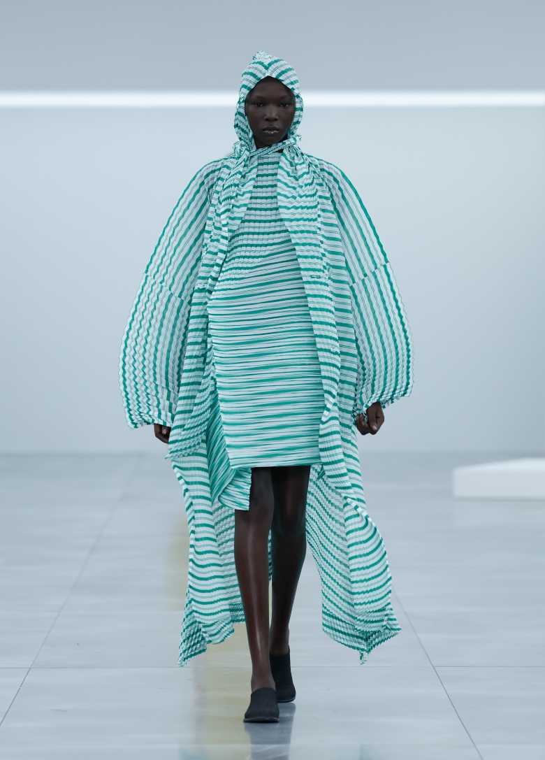 issey miyake fw 25 look 42