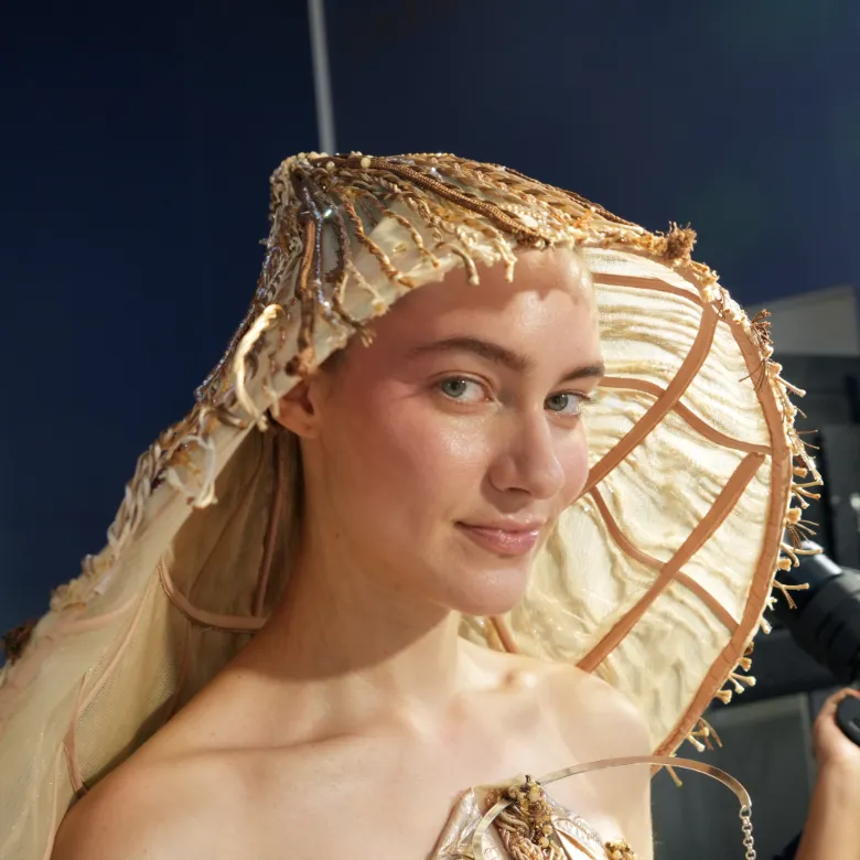 phan huy hc fw 2025 26 backstage 42