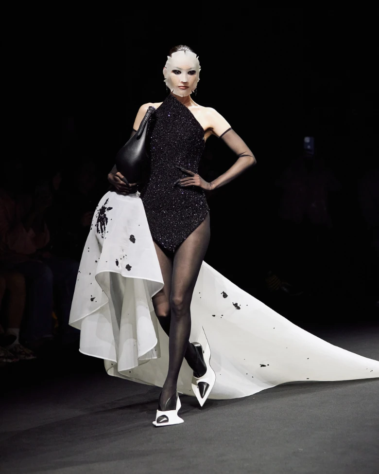 robert wun haute couture fall winter 2025-2026 look 6