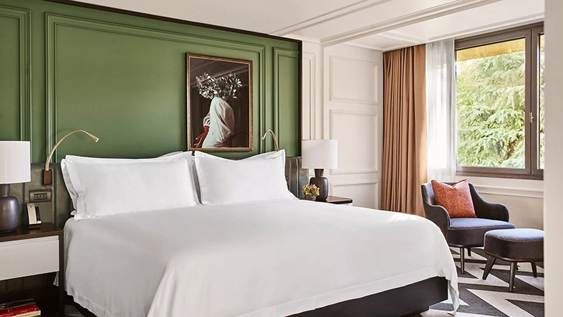 Rosewood Villa Magna suite
