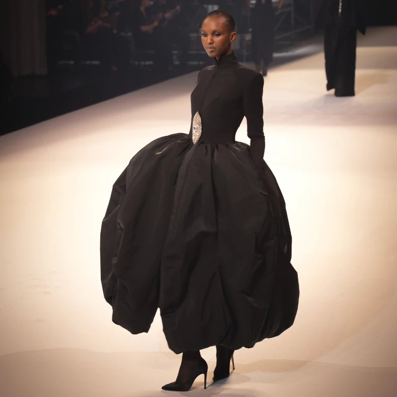stephane rolland haute coutura paris fall winter 2025-2026 look 11