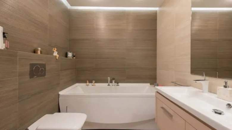 travertine tile interior design.