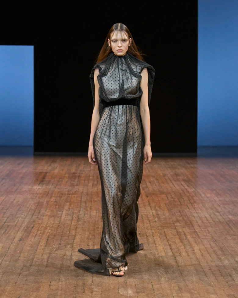 viktor and rolf haute couture paris fall winter 2025-2026 look 20