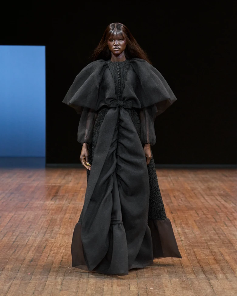 viktor and rolf haute couture paris fall winter 2025-2026 look 22