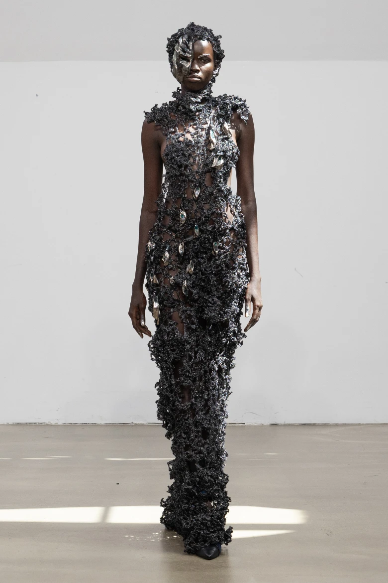 yuima nakazato haute couture paris fall winter 2025-2026 look 10