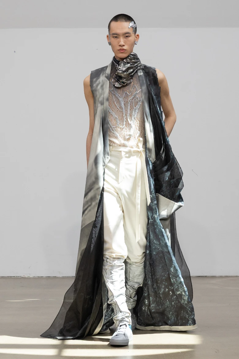 yuima nakazato haute couture paris fall winter 2025-2026 look 12